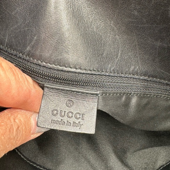 Gucci-Authentic-Guccisima Large Black Shoulder Bag Rare - Picture 12 of 16